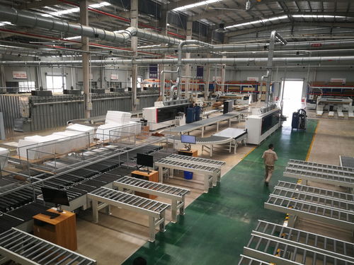 智能蝶變 四川首座5G智慧家具工廠引領(lǐng)定制家居新時(shí)速